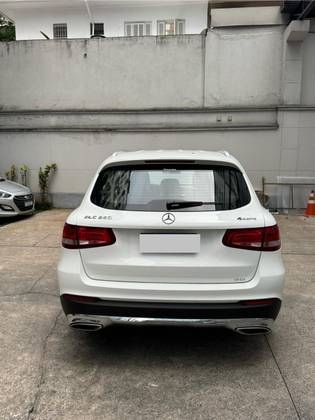 MERCEDES-BENZ GLC 250 2.0 CGI GASOLINA 4MATIC 9G-TRONIC